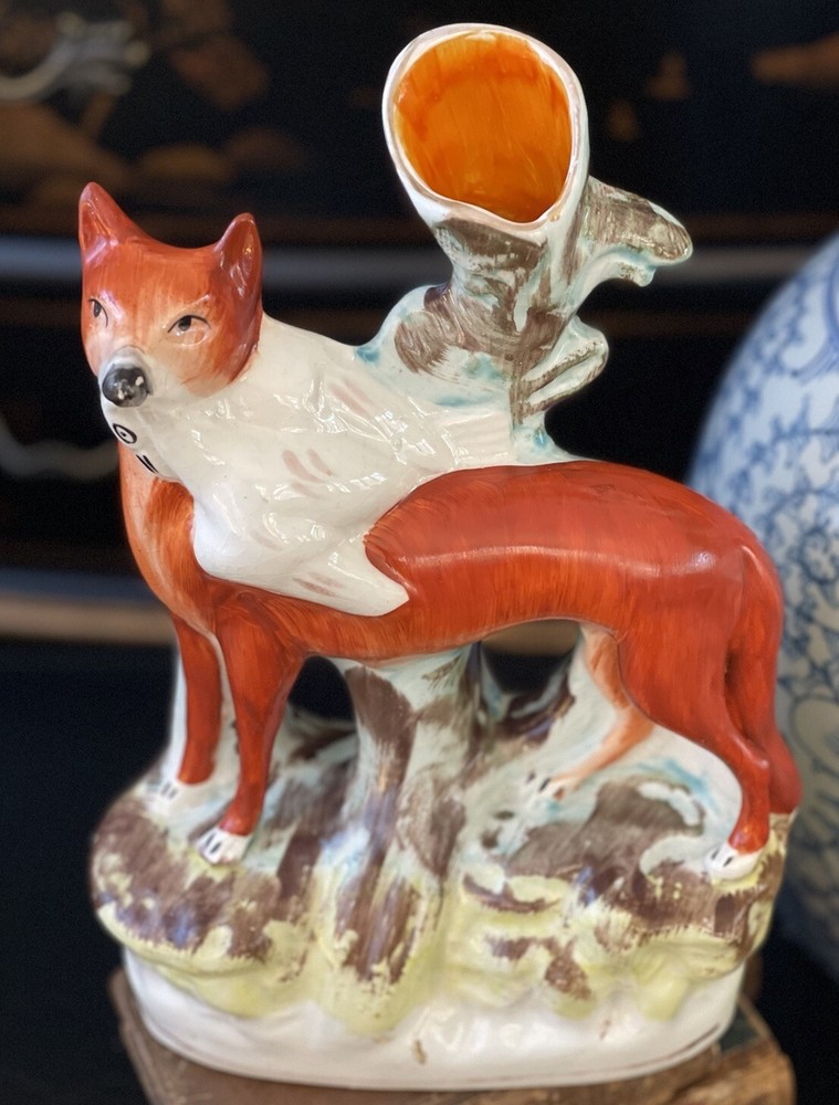 Glorious RARE 19C English Staffordshire Fox Hunt Game Bird Mantle Spill Vase 9.5