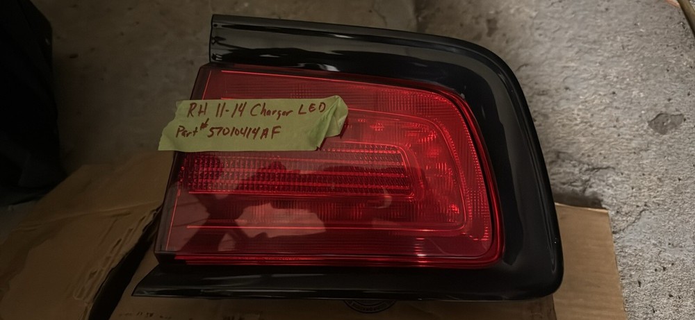 OEM MOPAR 2011-2014 Dodge Charger Taillight Passenger