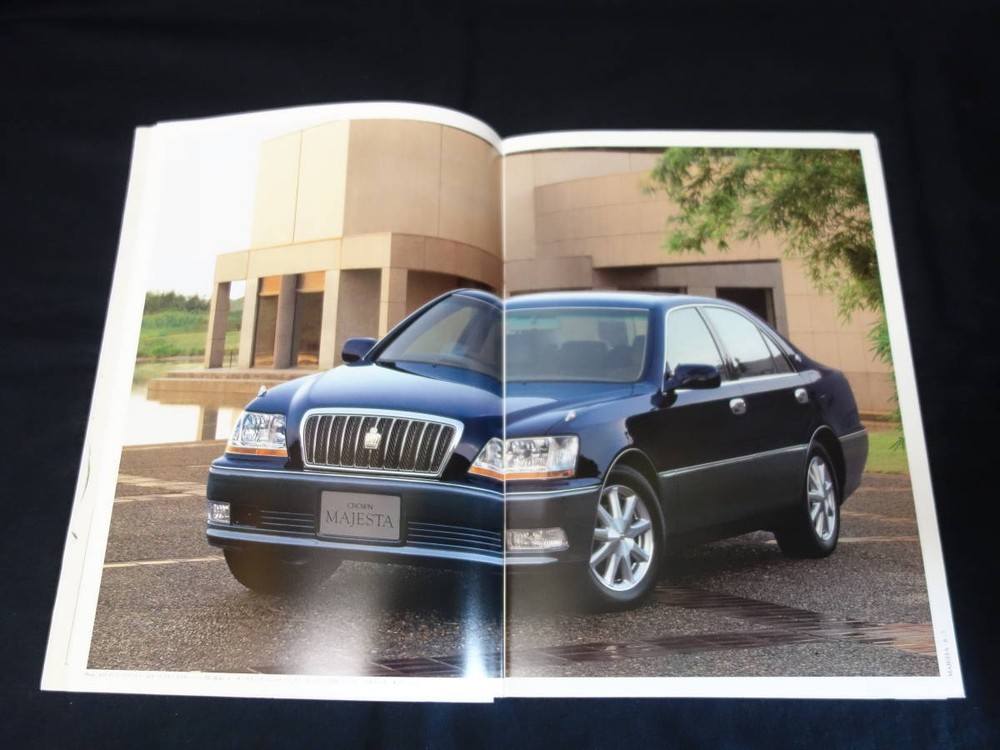 Toyota Crown Majesta UZS171 UZS175 JZS177 Book Catalog 2000WF