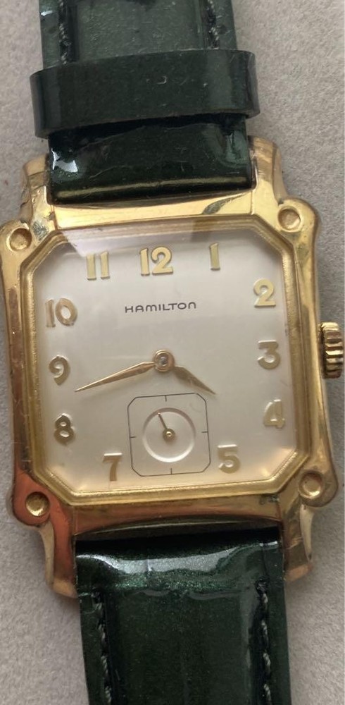 Hamilton Antiquegold Square Watch with Classic Design