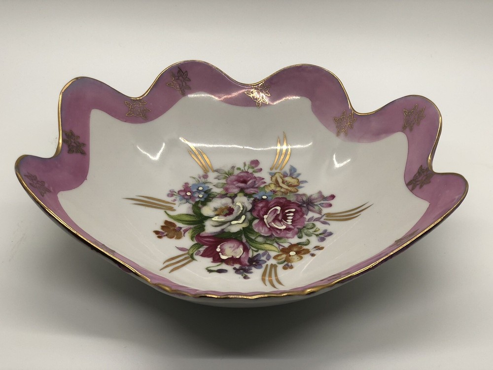 Vintage Mid Century Hand Painted Ruffled Petal Leaf Shell Shaped Porcelain Bowl