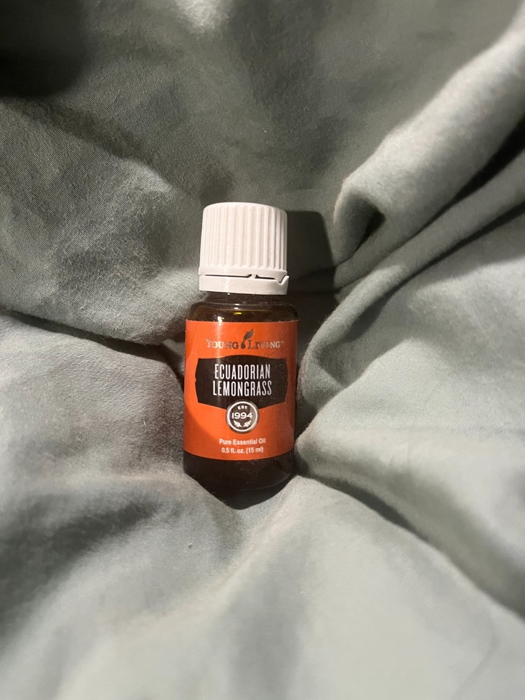 Young Living Essential Oil Ecuadorian Lemongrass 15ml Factory Sealed