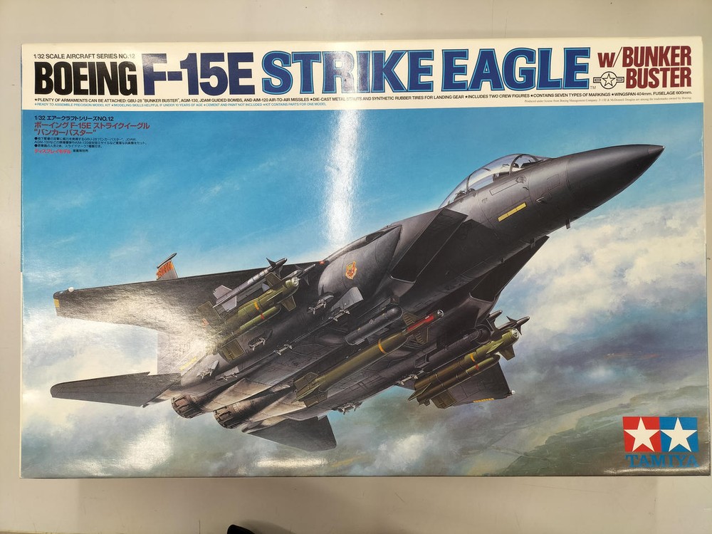 Tamiya Boeing F15E Strike Eagle Bunker Buster 1/32 Scale