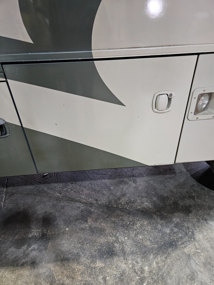 rv side pannel 08 holiday rambler