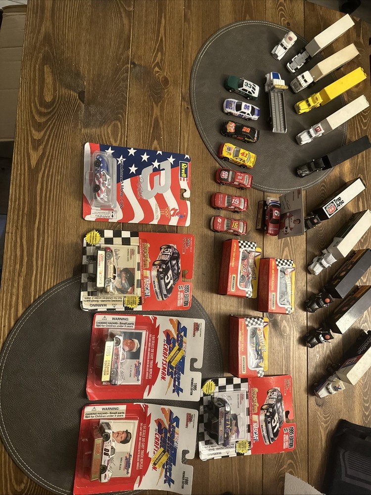 Vintage Nascar Collectible Memorabilia ￼