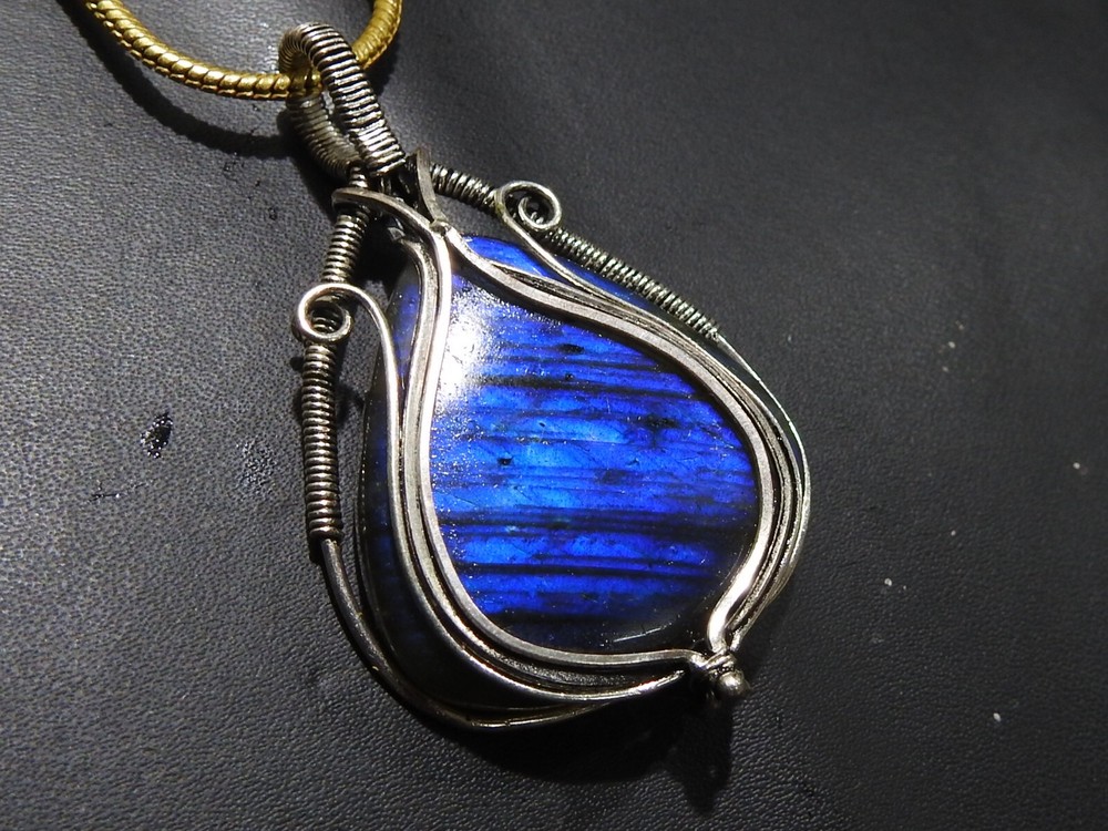 Labradorite Brass Pendant Silver Oxidised Polished Wire deigning Jewelry