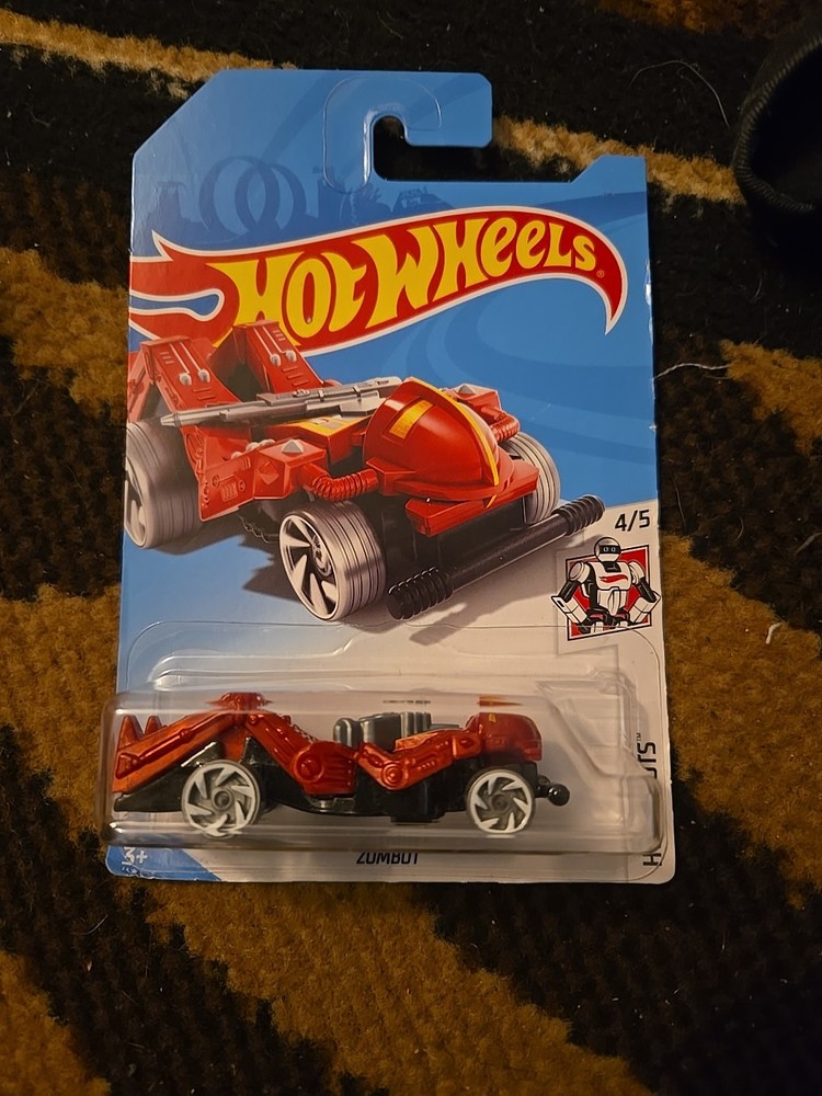 2018 Hot Wheels Treasure Hunt Zombot