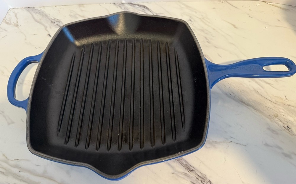 LE CREUSET 26 Square Cast Iron Grill Pan 10.2 Inch Blue Double Spout