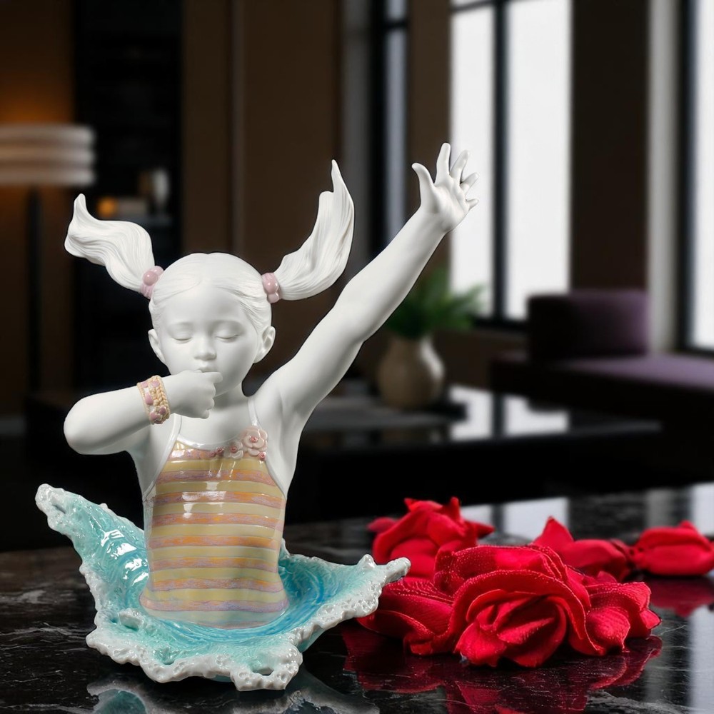 Retired Lladro “There I Go!” Figurine 01009194