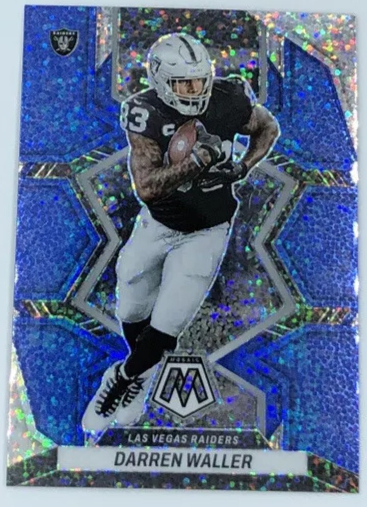 2022 Mosaic Football Darren Waller Raiders Blue Sparkle #117 SP NM-MT