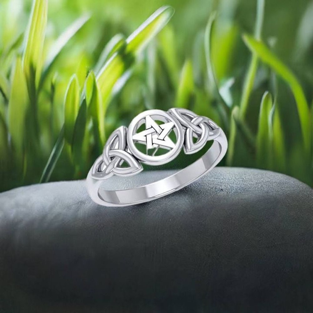 Celtic Triquetra Pentacle Divine Protection Sterling Silver Ring, Size 6