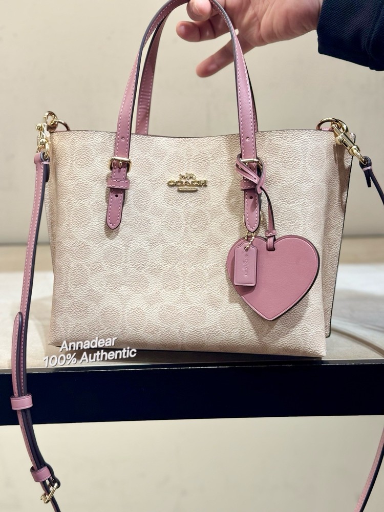 NWT Coach Mollie Tote Bag 25 Signature Canvas With Heart Charm Sand Peony CDF03