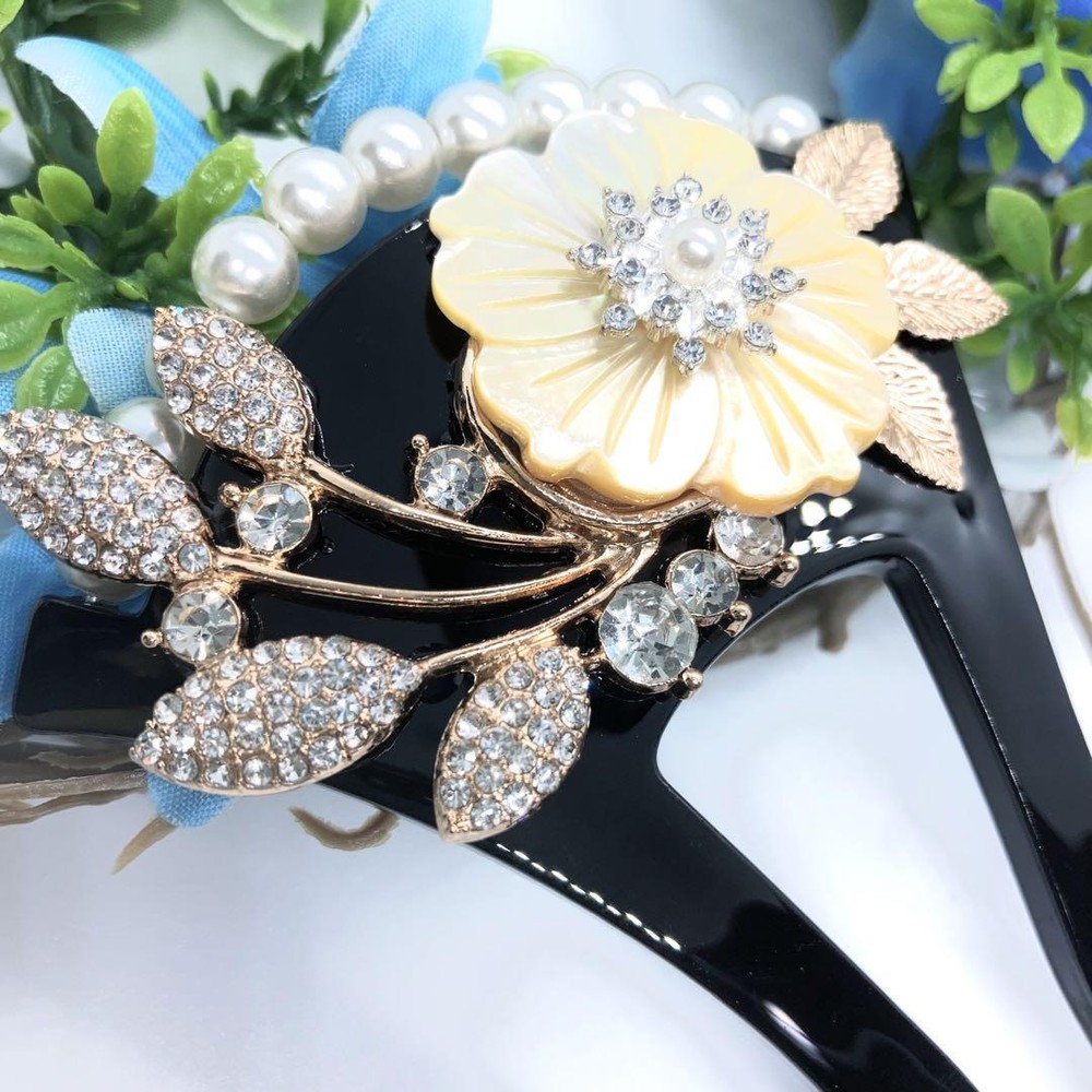 Natural Butterfly Hair Accessory for Weddings & Events by Beat Kimono Konomi