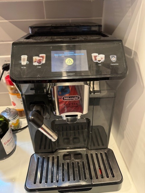 DeLonghi Eletta Explore ECAM45086S Cappuccino Latte Coffee Maker Cold Brew NEW!