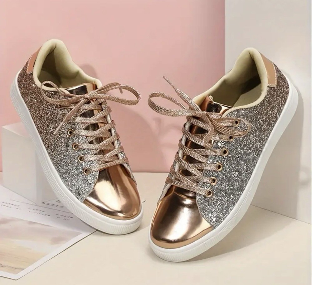 Women's Sparkly Glitter Fashion Sneakers. Size 6.5 Brand New In Box