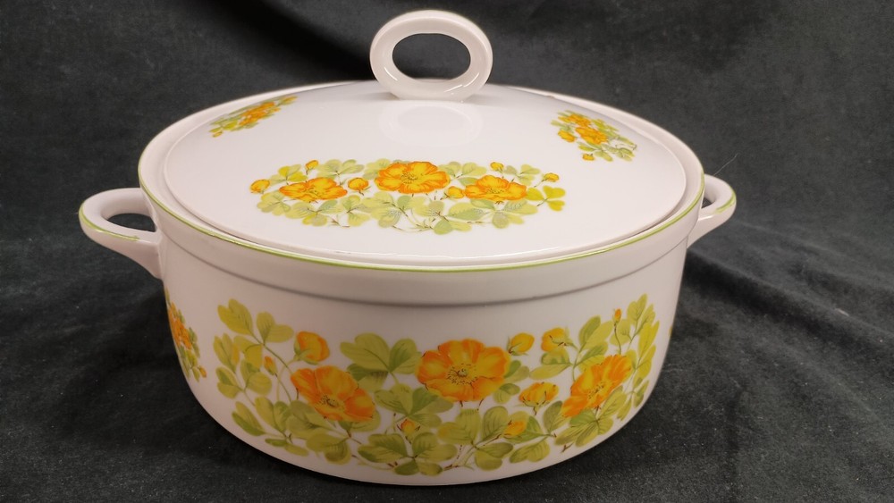 Vintage Floral Porcelain Ceramic Covered Serving Bowl W/ Handle 8