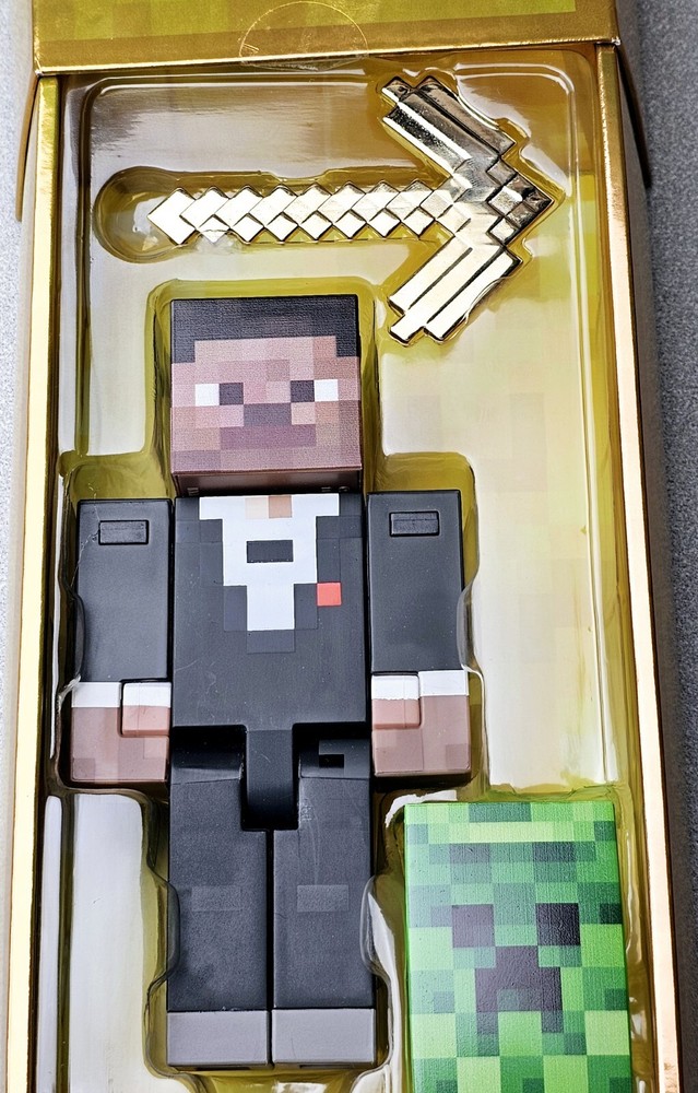 Minecraft 15th Anniversary Tuxedo Steve Diamond Level Action Figure Mojang NIB