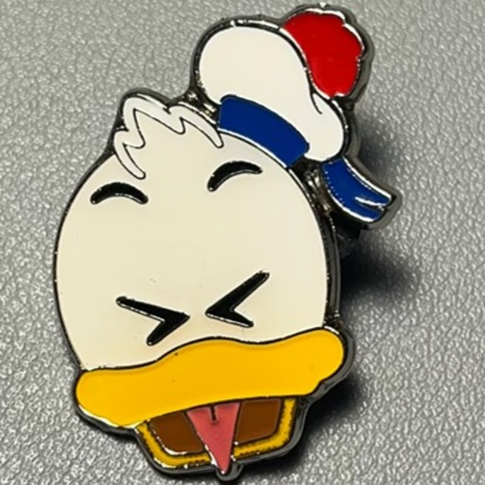 Disney Trading Pin Donald Duck Cruise Line Collectible