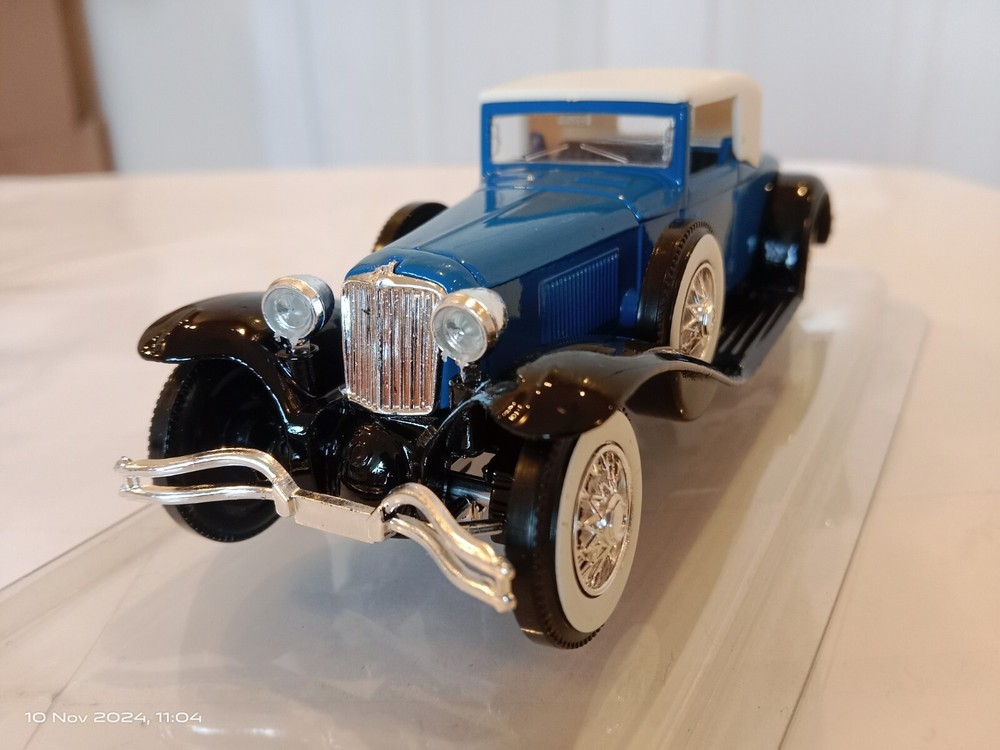 Solido Cord L-29 1929 1:43 Scale Diecast Model No. 73 - Vintage Collectible Car
