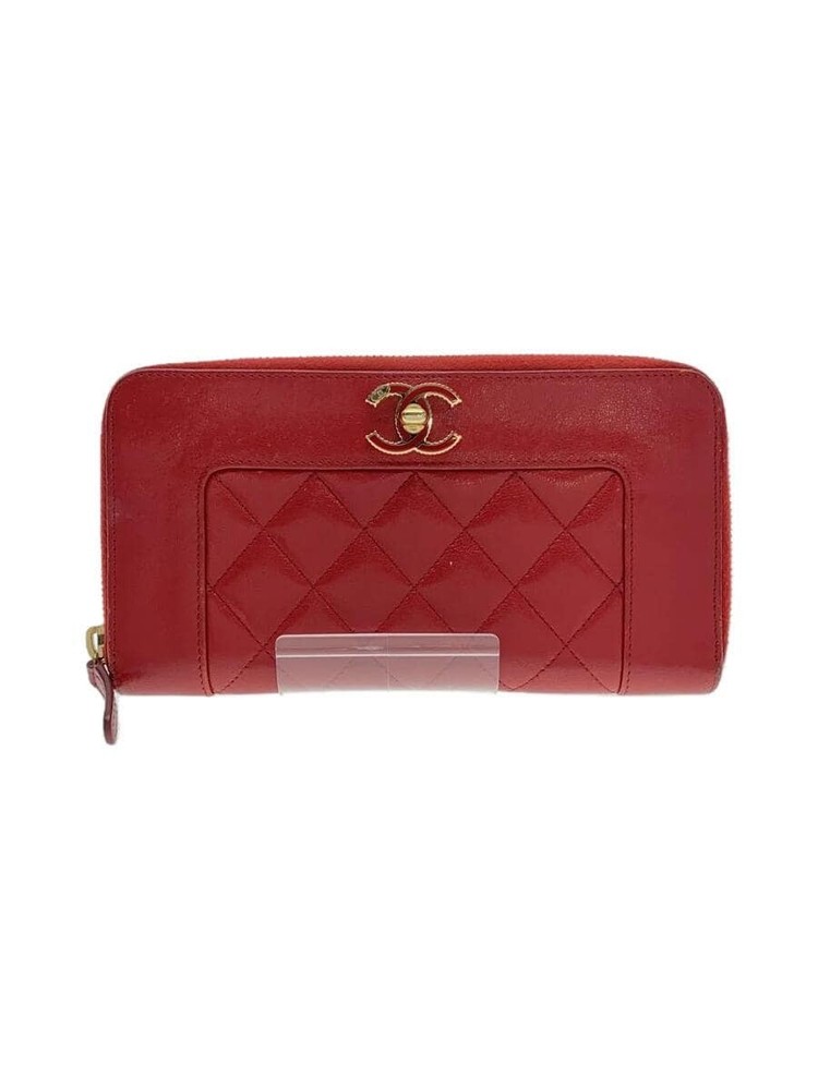 CHANEL Mademoiselle Matelassé CC Red Long Wallet Pre-Loved