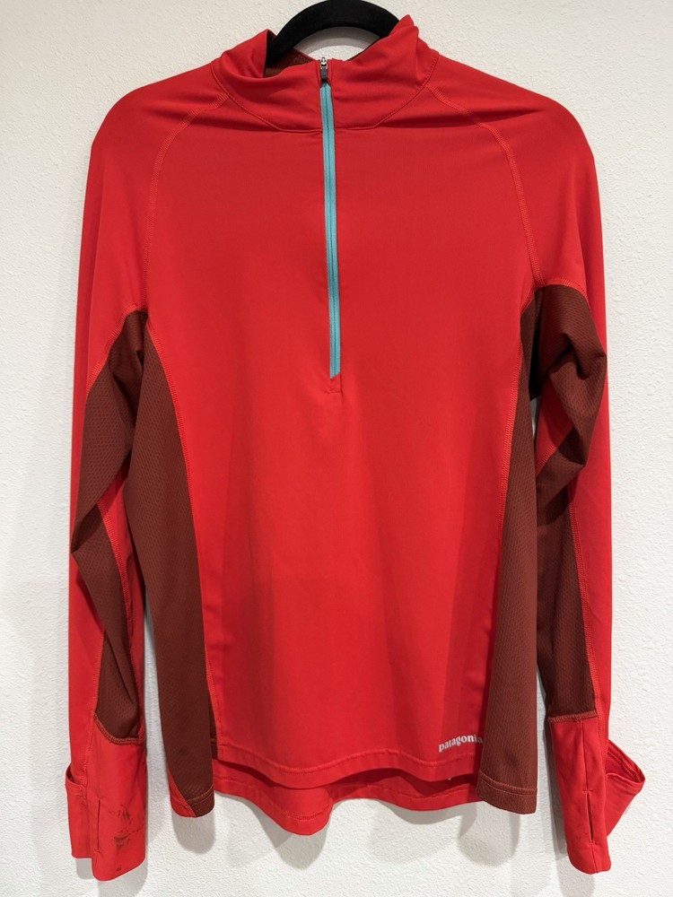 Pantagonia Women's LARGE  Athleisure  1/4 Zip L/S Thumbhole Top  Mesh Back RED