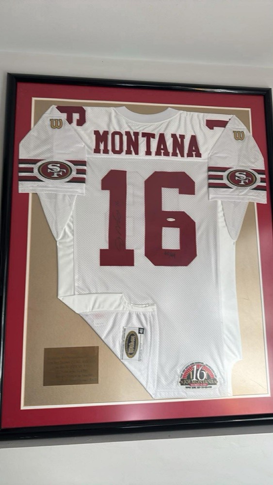 Joe Montana Signed San Francisco 49ers Jersey upper deck Authenticated hologram