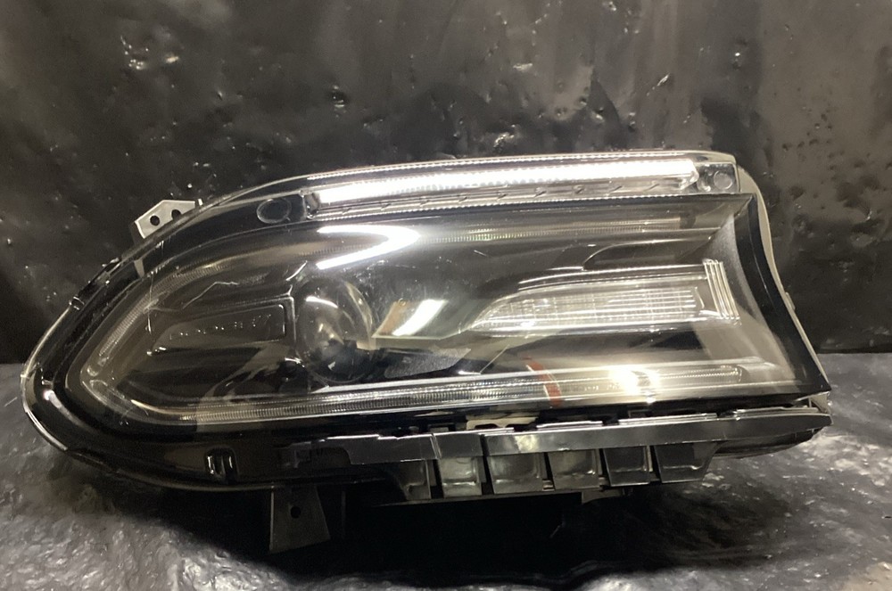 2015-2021 Dodge Charger Right Passenger Side Halogen Headlight Oem