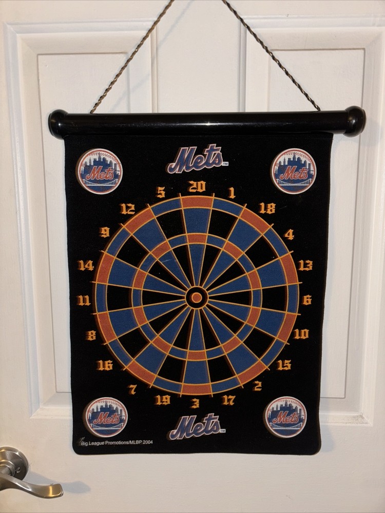 2004 New York Mets NY Big League MLB Baseball Memorabilia magnetic dartboard EUC