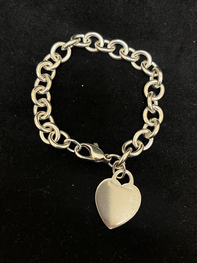 Tiffany & Co Sterling Silver Plain Heart Tag Link Bracelet 7.5”