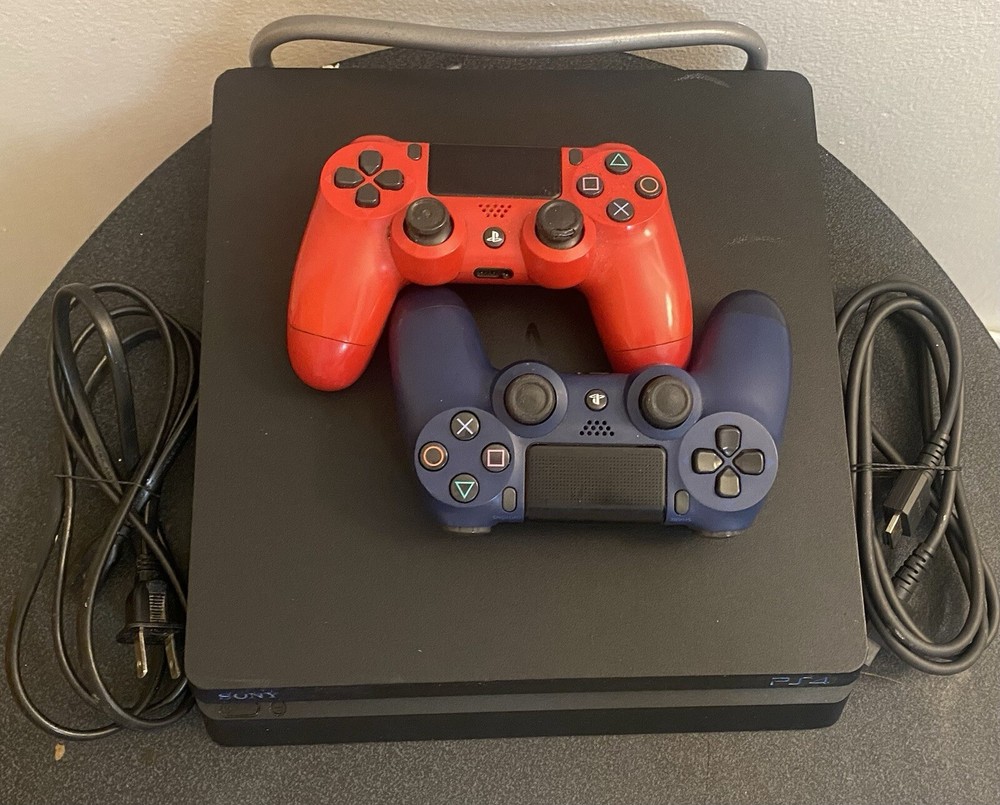PlayStation 4 Slim with 2 controllers