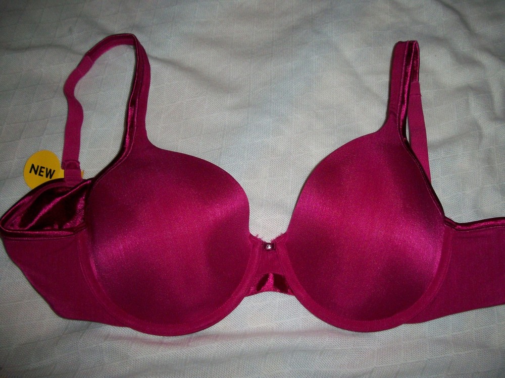 VANITY FAIR  UNDERWIRE BRA SIZE 38C    # 75338  RED COLOR   NWOT  LQQK