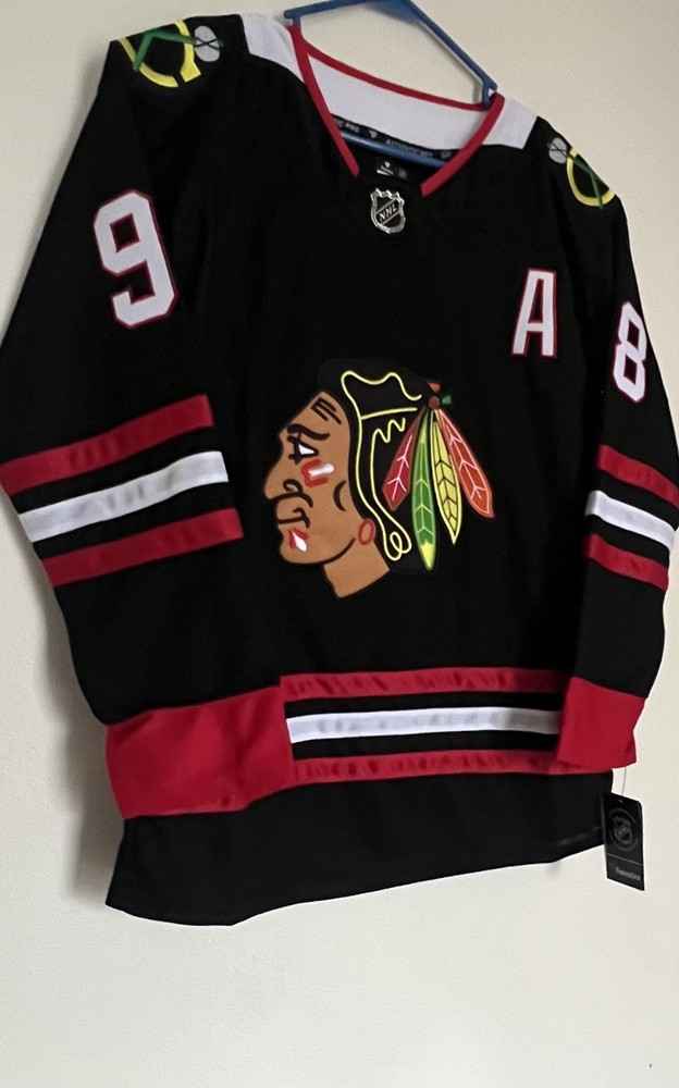 Chicago Blackhawks #98 Connor Bedard Alternate Men's Stitched Jersey L - 52
