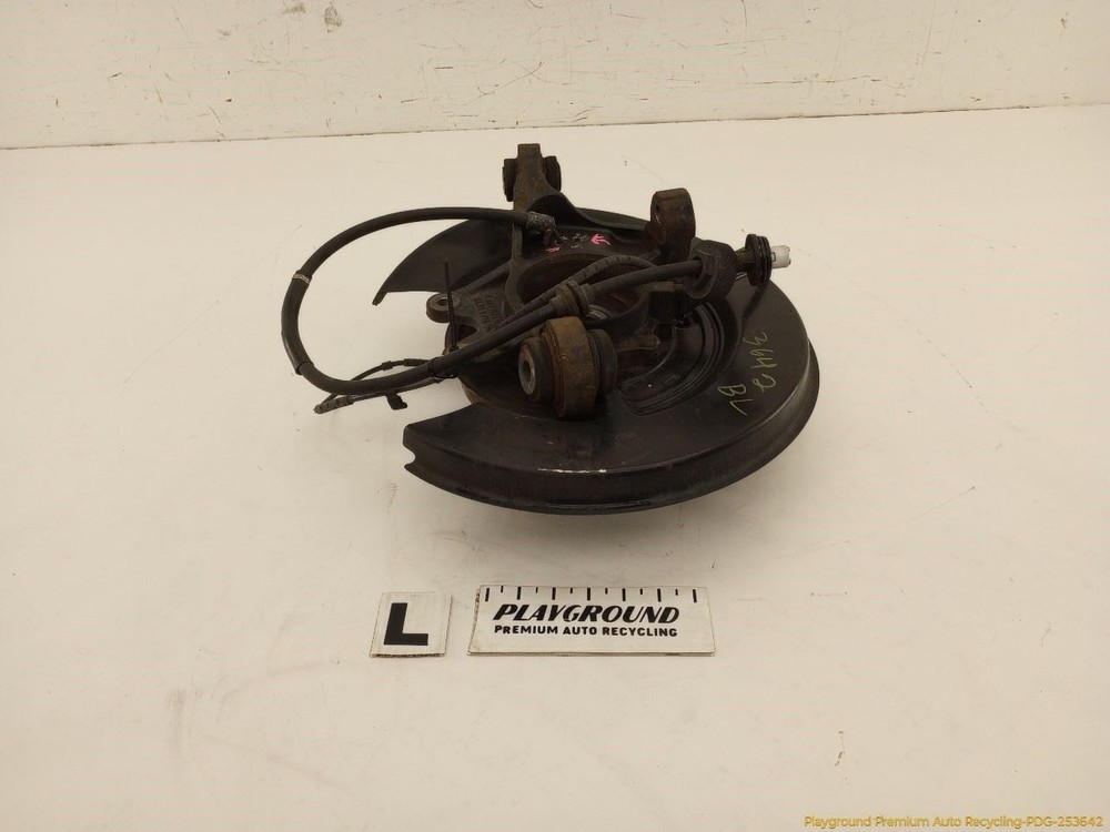 Range Rover HSE L322 Driver Left Rear Spindle Knuckle Hub Fits 2010-2012 10 11