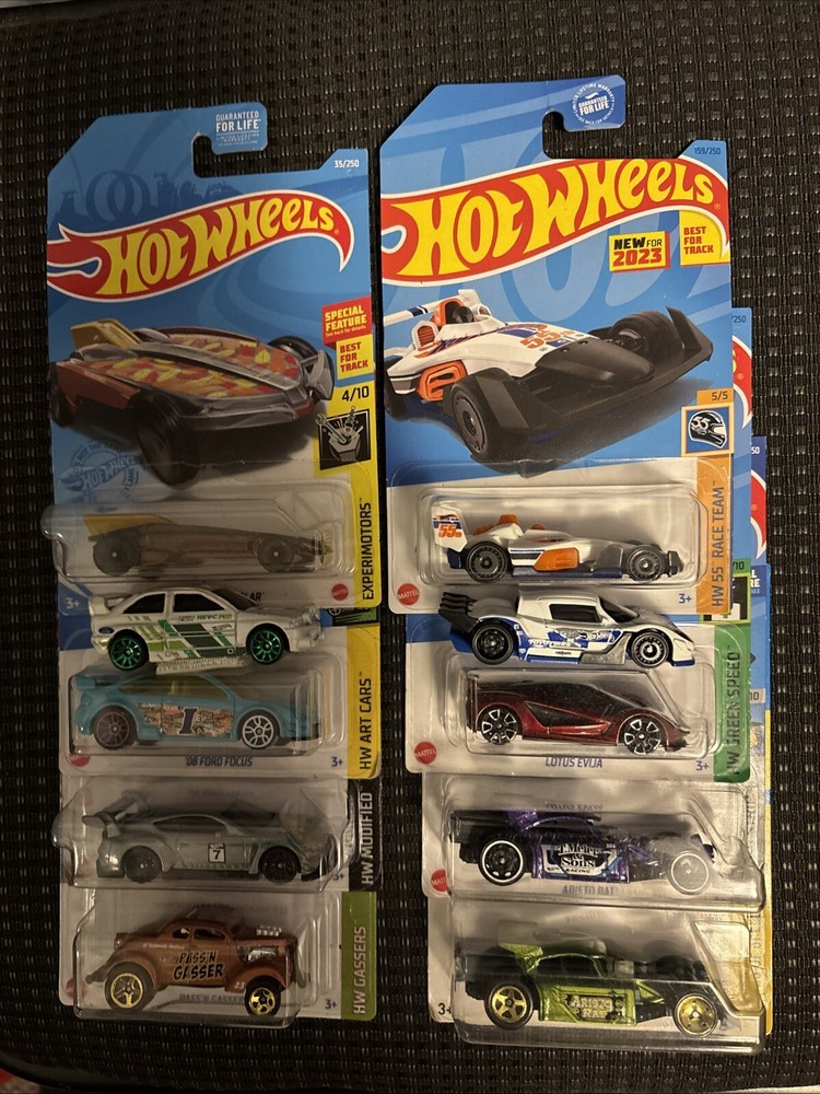 Matchbox/Hot Wheels Lot Of 10 For $13. Free Shipping/Ford/Bentley/ Lotus/ aristo