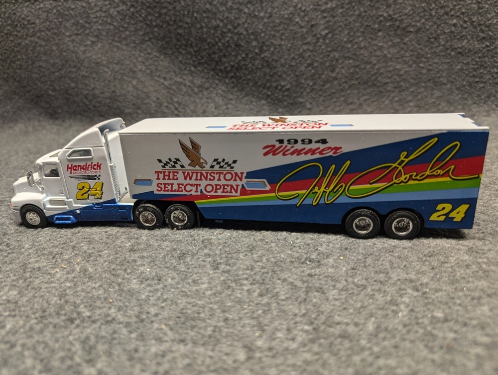 1/64 Scale Jeff Gordon 1994 Winston Select Open Transporter by Racing Champions