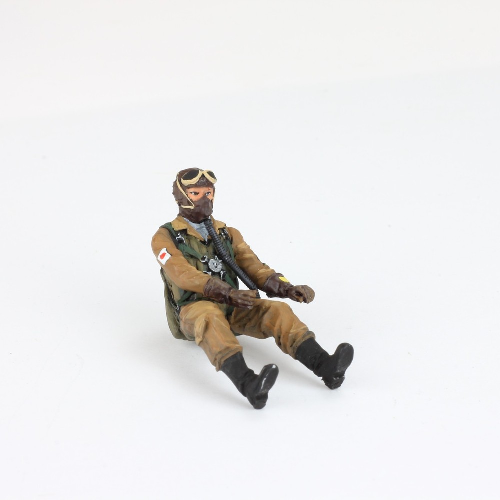 PreSale 1:32 ProPainted Japanese Seated Pilot WW2-image