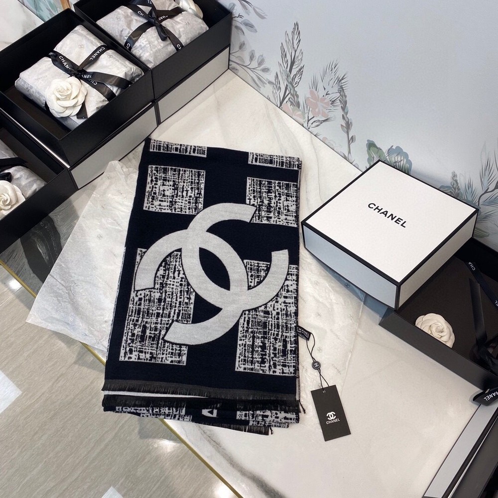 Chanel CC Logo Scarf Shawl Vip Gift New Label Size 70-180cm