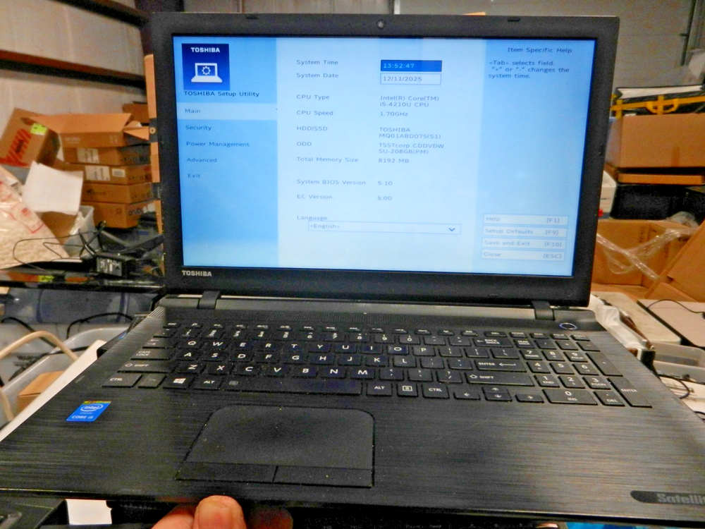 Toshiba satellite C55-C5380 CORE i5-4210U @ 1.7GHz / 8GB RAM / 750GB / NO O.S.