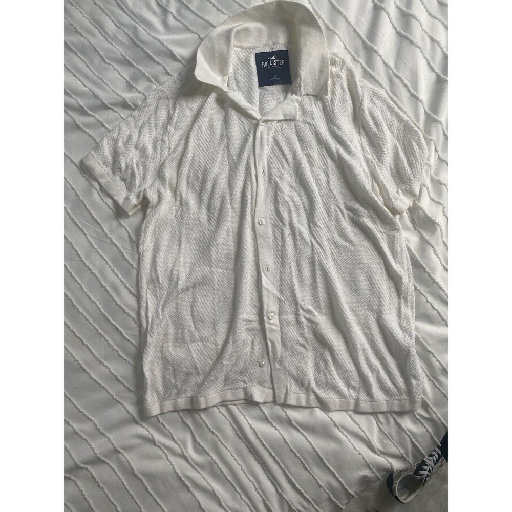 HOLLISTRR CROCHET-STITCH SHORT-SLEEVE SWEATER SHIRT Men’s Small