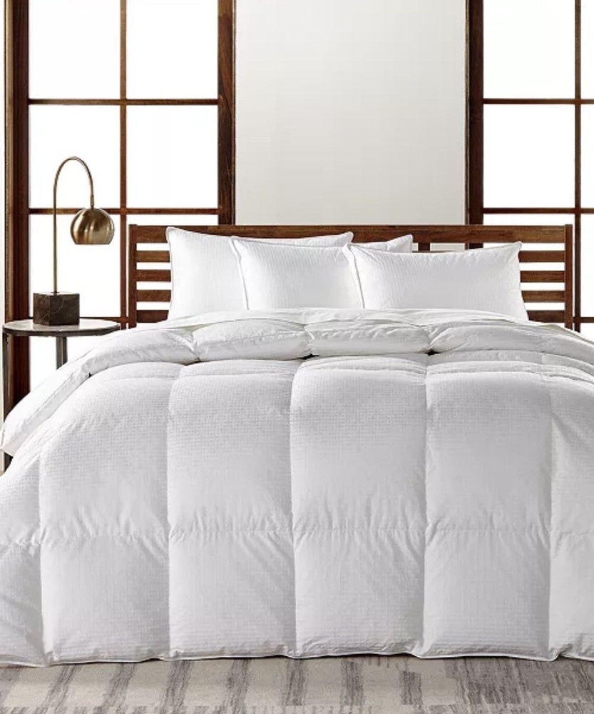 Hotel Collection European White Goose Down Lightweight Full/Queen Comforter