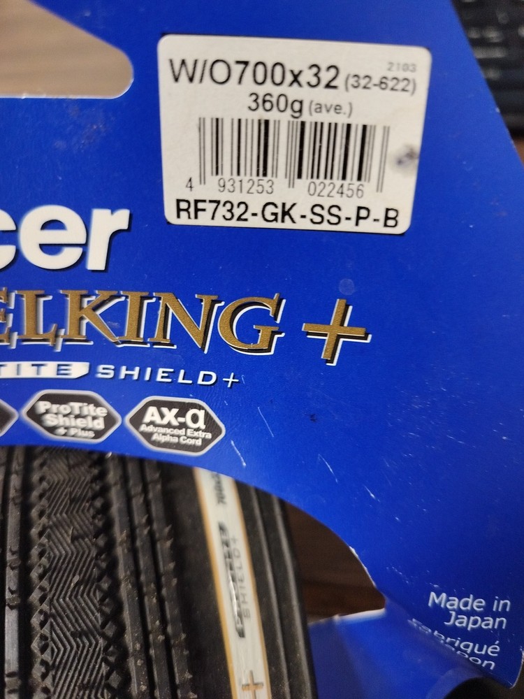 Panaracer GravelKing SK 700x32c Tubeless Ready Gravel Bike Tire