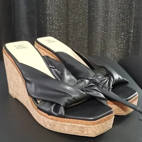 Time and Tru Wedges Size 6 – Black Knot Strap, Cushioned | Brand New