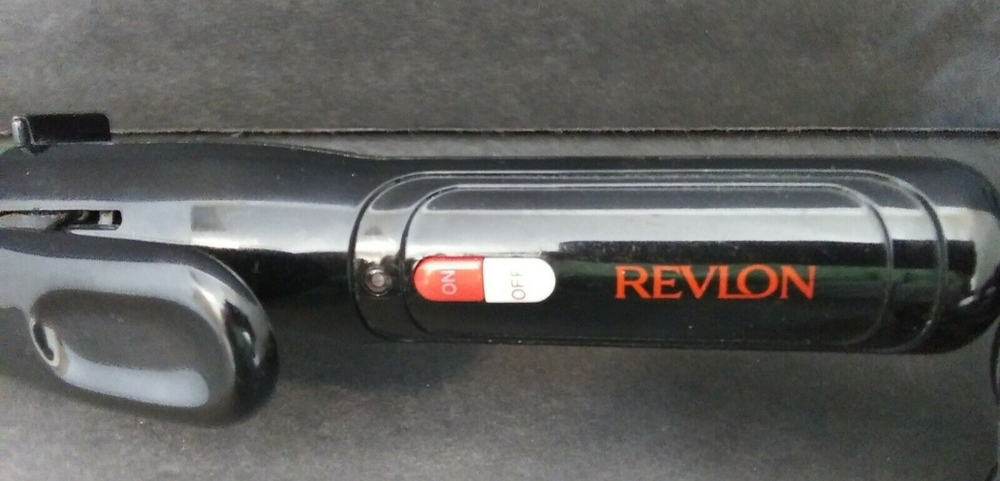 Revlon Ceramic 1.5 Inch Curling Iron for Long-Lasting Loose Curls Black