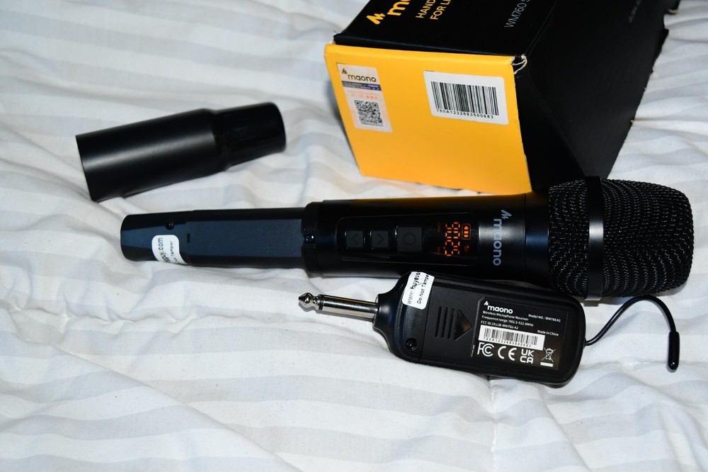 MAONO WM760A1 Wireless Microphone System 902MHZ w5a4