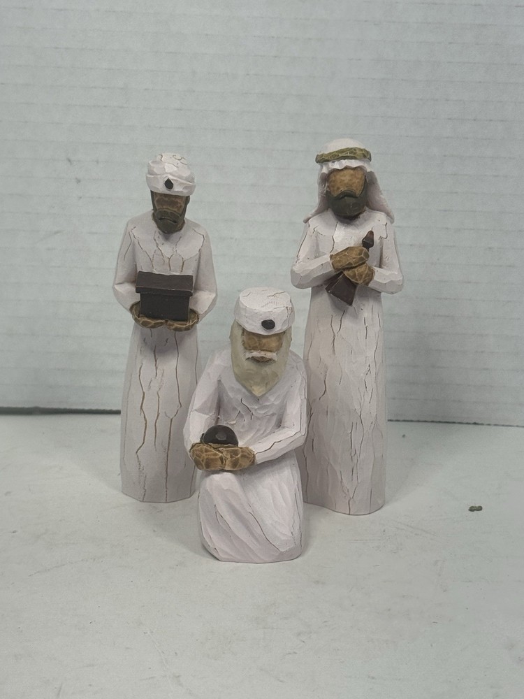 Willow Tree Three Wisemen Follow Star to Find Light of the World