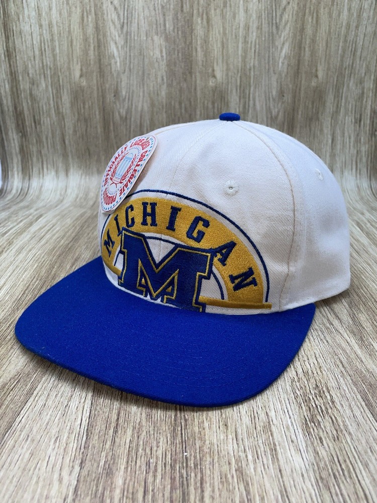Vintage 90s University of Michigan wolverines Apex SnapBack hat cap NWT