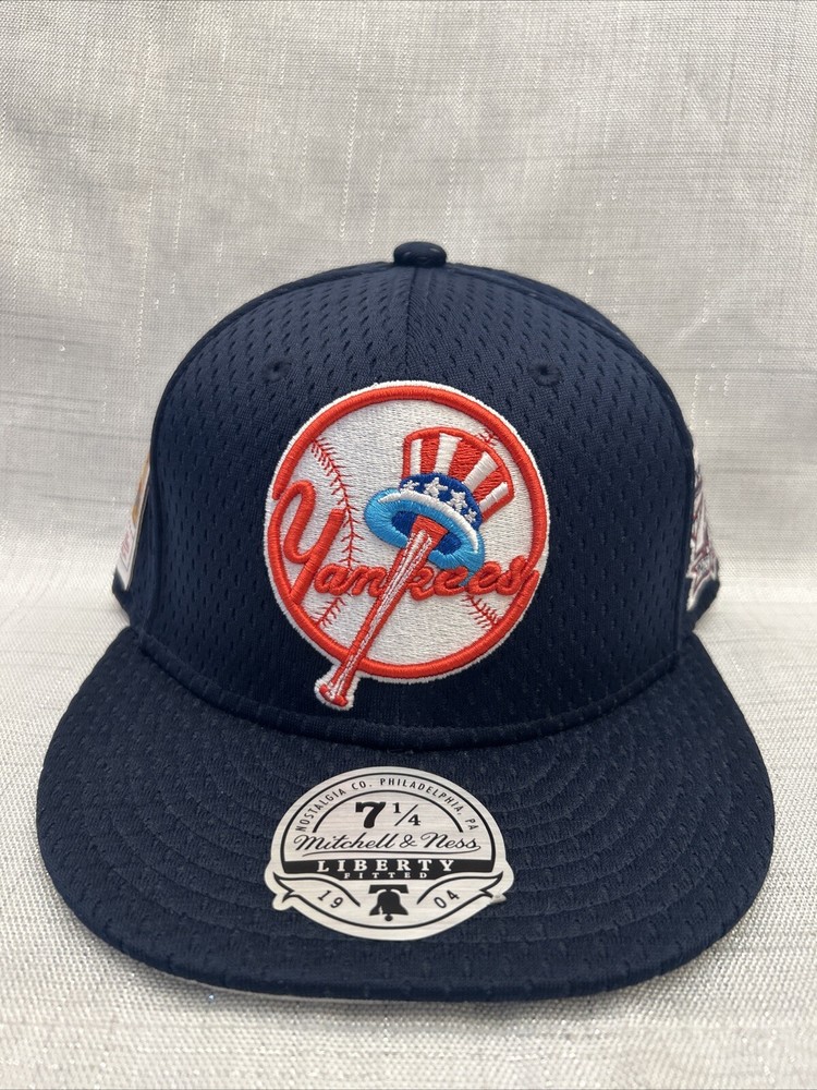 Mitchell & Ness NY Yankees Blue MLB Cooperstown Fitted Hat Size 7 1/4