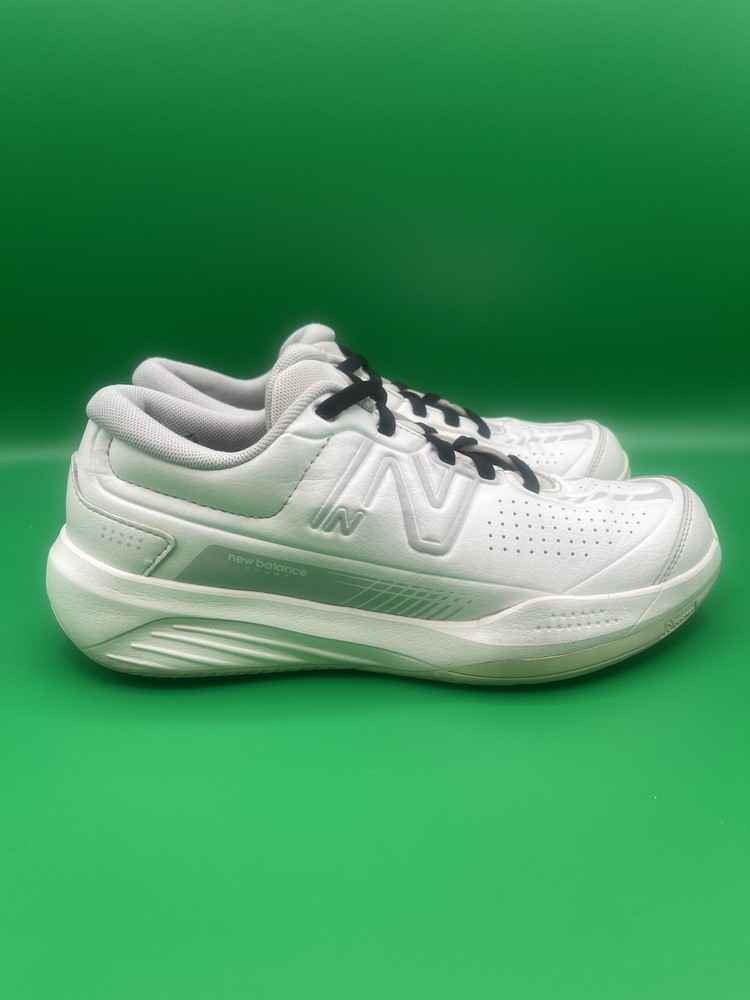New Balance 696 v5 Hard Court Women's White Tennis Shoes WCH696W5 SZ 8.5