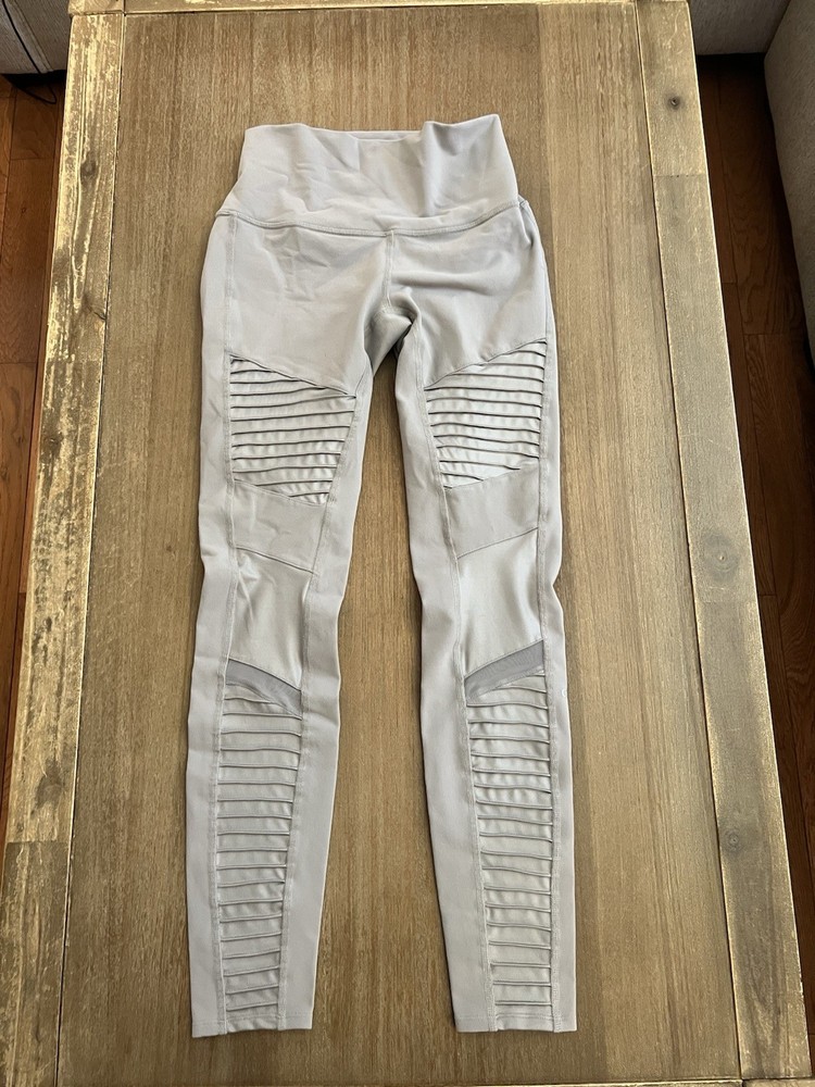 Alo Yoga Light Purple Moto Leggings Size Small for Women