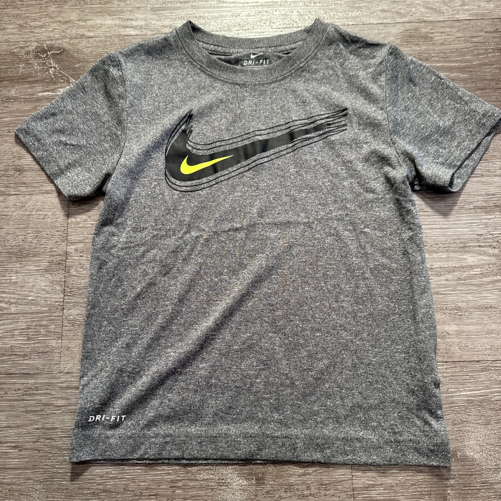 Nike Shirt Youth 7 Gray Short Sleeve Tee Swoosh Logo Boys Casual Performance